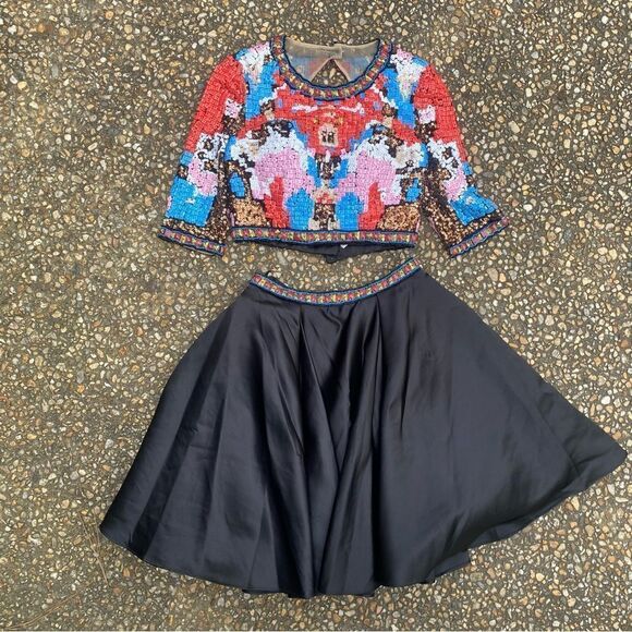 Two piece all over beaded crop top and high waist mini skirt 2 for prom - Picture 2 of 9
